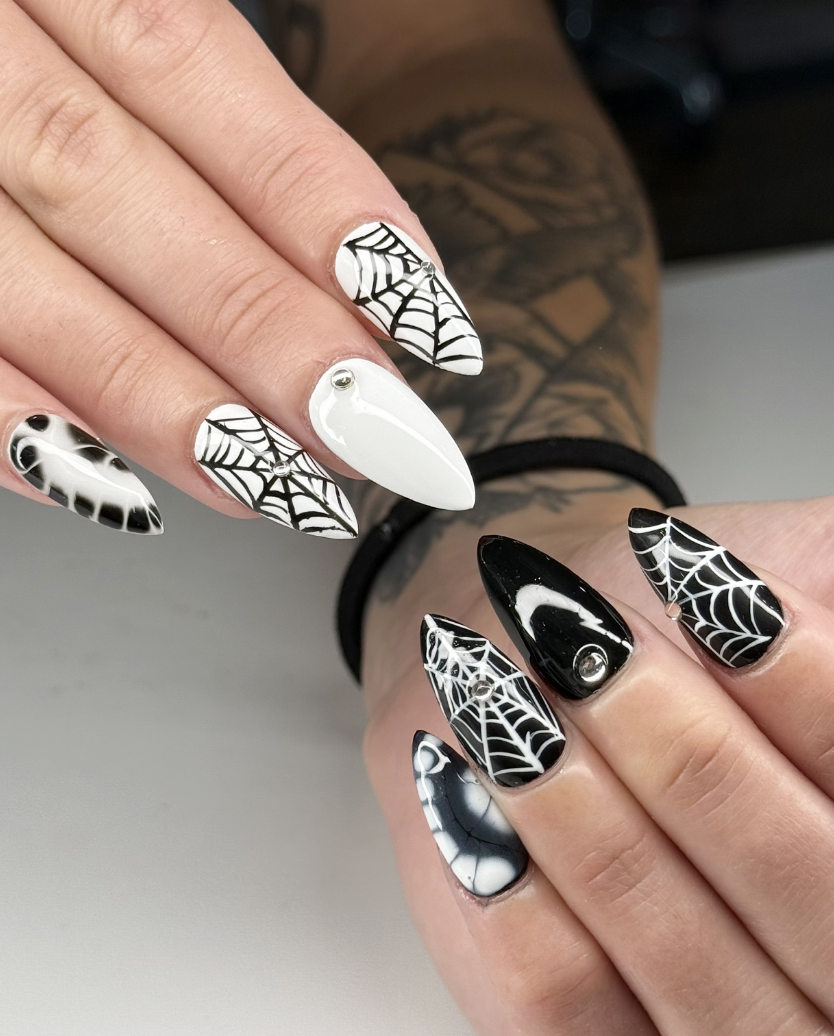 Professional pedicure result example 4 - foot nail care